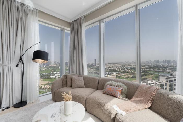 Balcony with City View 2 Bedroom - JLT Dubai Close to Metro & Marina by Heaven Crest Vacation Homes