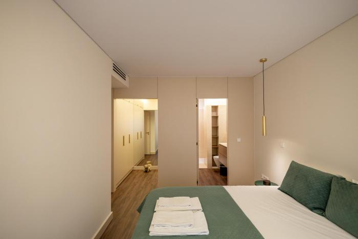 NEW IN - Music Apartment II