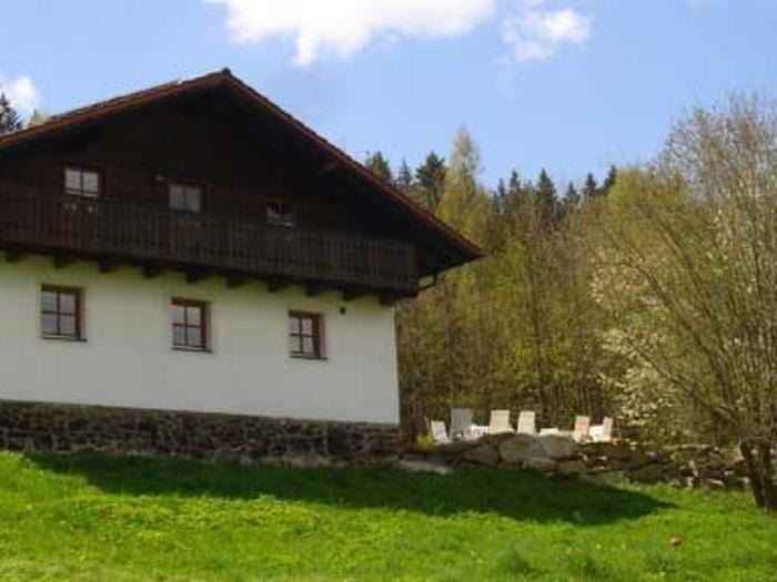 Apartment Luxuschalet - altes Bauernhaus mit private Spa by Interhome