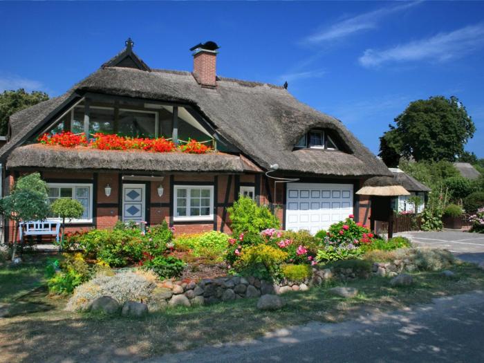 Apartment Landhaus To Hus - Fewo Gödeke mit Balkon by Interhome
