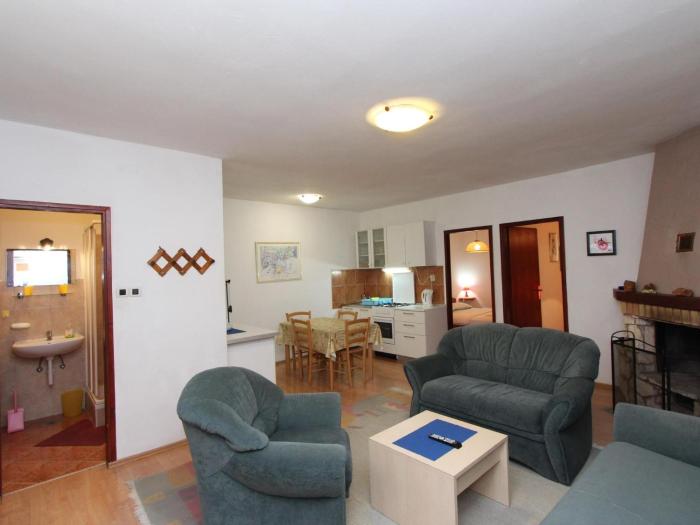 Apartment Nette Ferienwohnung in Rovinj mit Offenem Kamin by Interhome