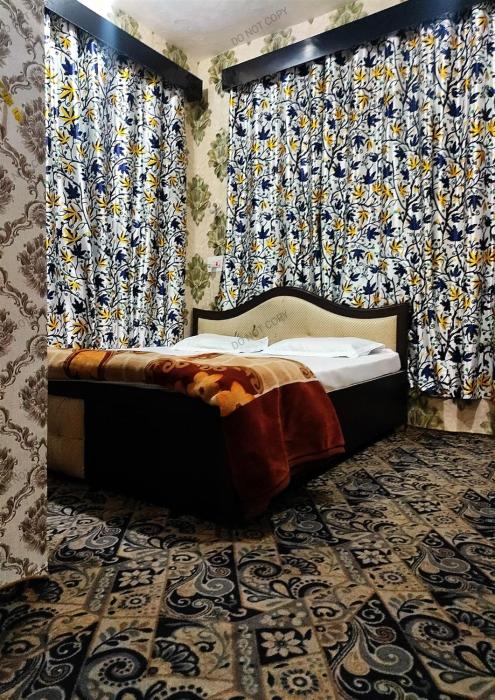 FABULOUS KASHMIR HOMESTAY Dal lake