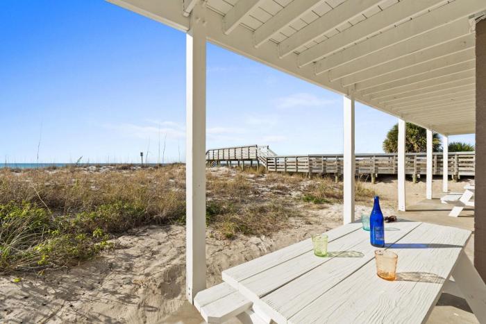 Coconut Beach House B