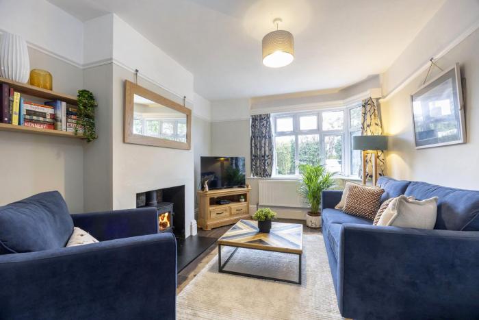 Lovely 2-Bed Home Right By Cheltenham Racecourse