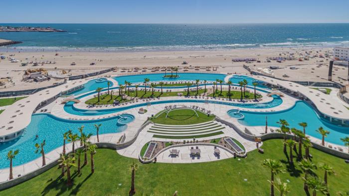 Luxury Oceanfront Condo with Stunning Views