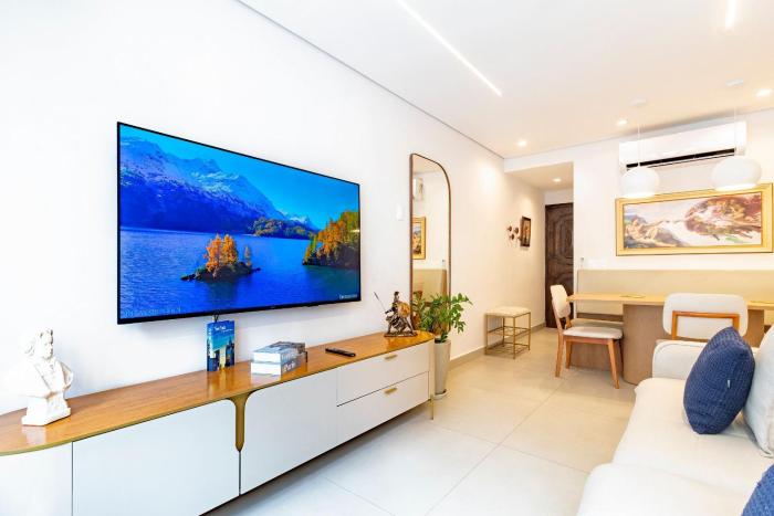 10 min a pé do metrô | Amplo e Acolhedor