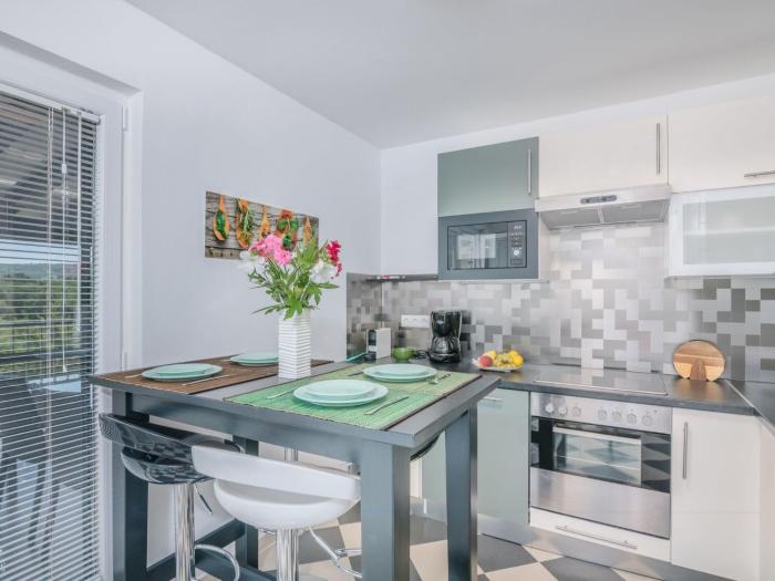 Apartment Haus Dragica by Interhome