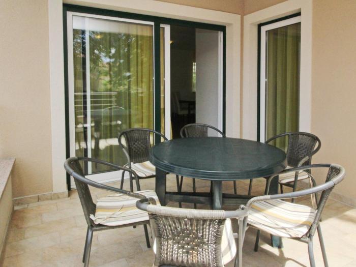 Apartment Tolle Ferienwohnung in Baška mit Eigener Terrasse by Interhome