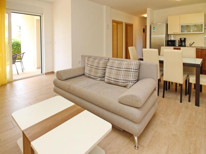 Apartment Wohnung in Baška mit Eigener Terrasse by Interhome