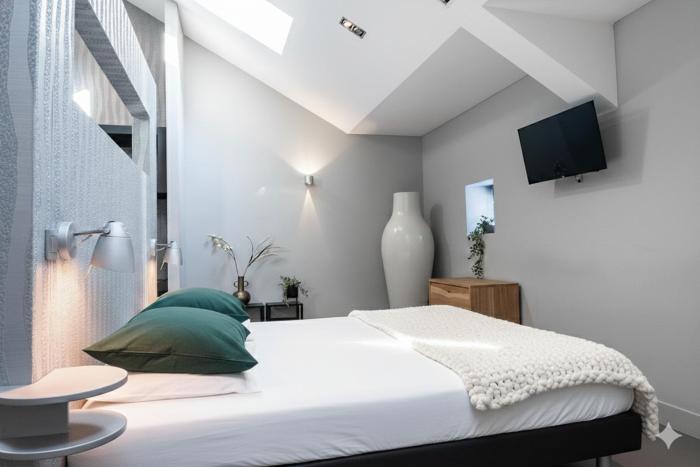 Stylish Oss Mill Near Station, Spa & Outdoor Fun