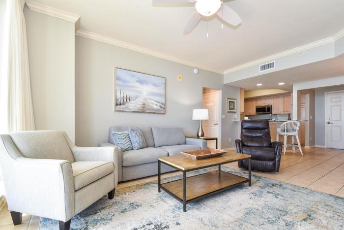 Silver Beach Towers E505