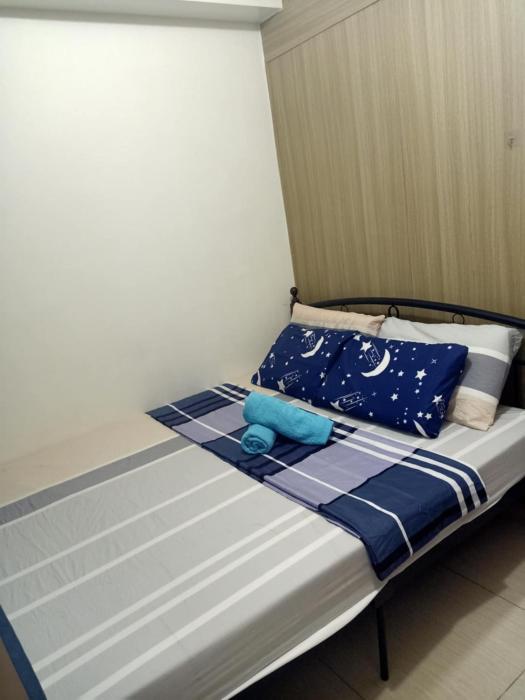 Staycation in Shore Residences