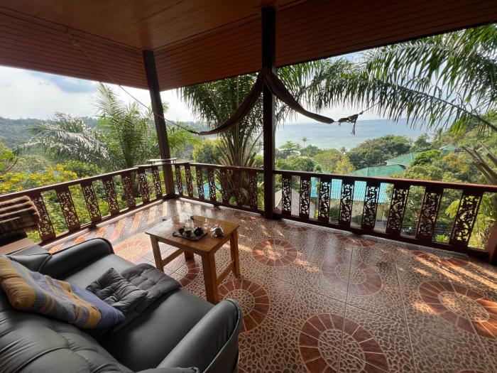 Sunset Seaview at Salad Beach Big Bungalow