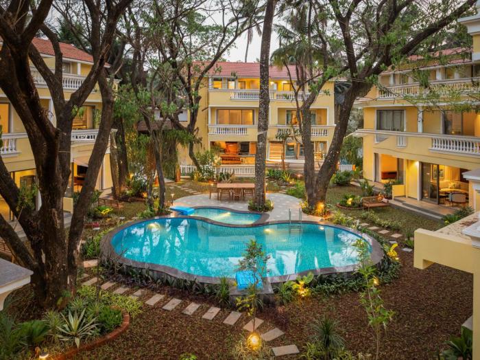 Kensho Villas Daisy with Private Pool Serene 5-BHK With Shared Pool & Lift, Near Popular Beaches by ELIVAAS