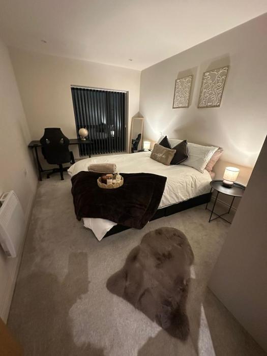 Elegant 3-Bed Retreat Prime City Centre Location