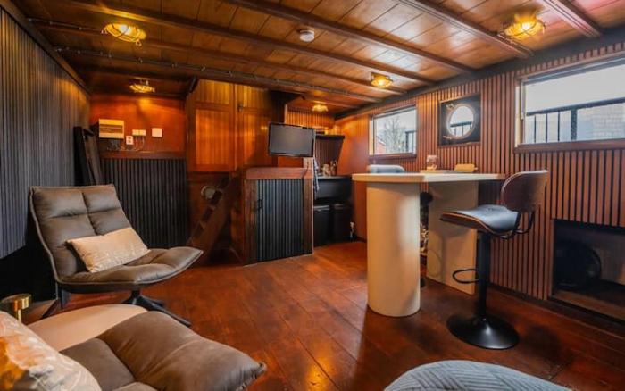 One-of-a-Kind Houseboat in Central Copenhagen