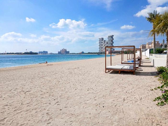 PVH - Ellington Beach House - Luxurious 1BR with Private Beach Access