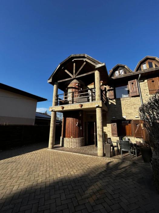 Mediterrán Rezidencia alsó