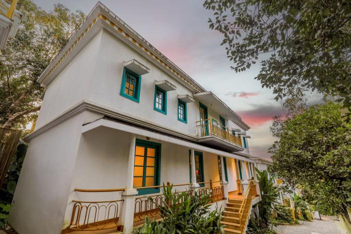 ELIVAAS Signature Casa Lotus 3-BHK Villa with Private Pool, Cosy Nook, Balconies in a Gated Complex