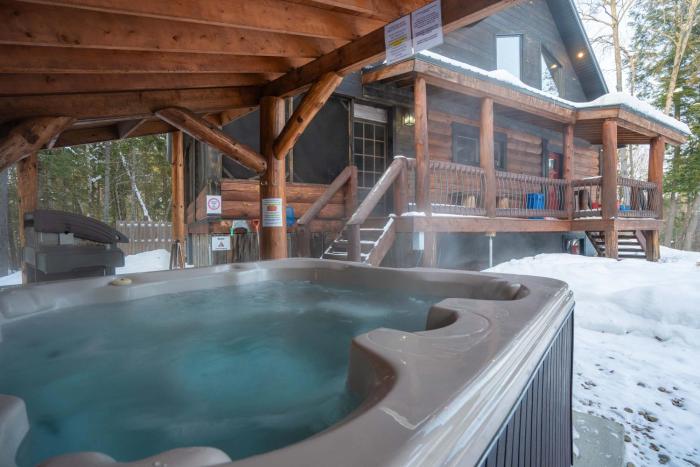 Spa & Billard and Lake Access - Sylva sur le Lac