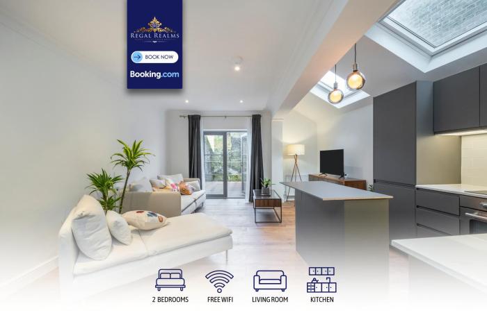 2 BDR Flat By Regal Realms Short Lets & Serviced Accommodation Central London
