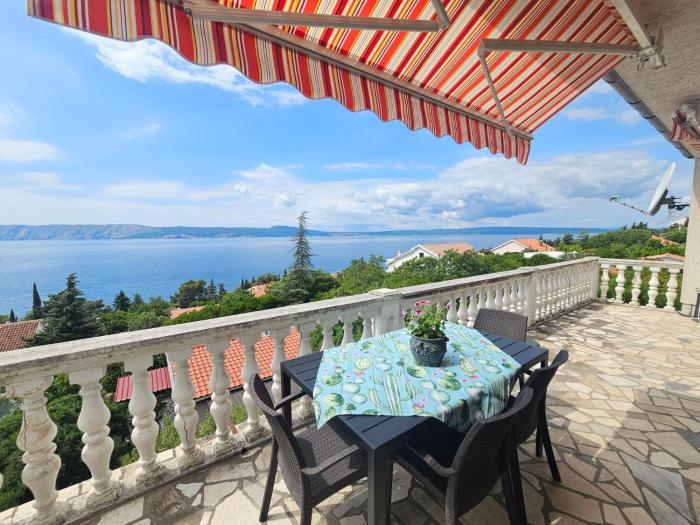 Apartment Wohnung mit Balkon mit Meerblick by Interhome