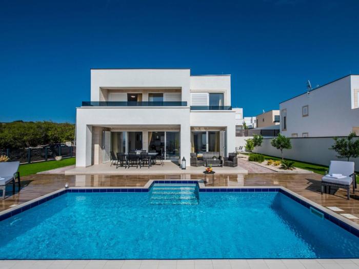 Holiday Home Luxuriöse Villen Royal II by Interhome