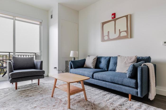 Blueground Elmhurst pool nr Elmhurst Art Museum CHI-1314