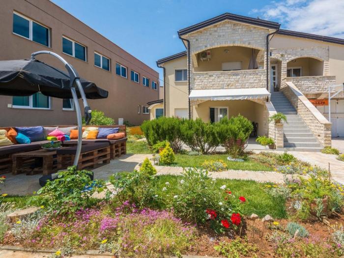 Apartment Apartment Galic 2 by Interhome