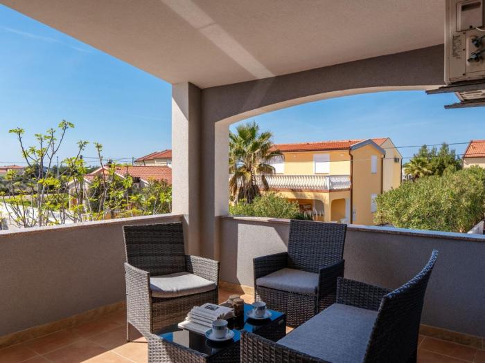 Apartment Apartment Sostaric by Interhome