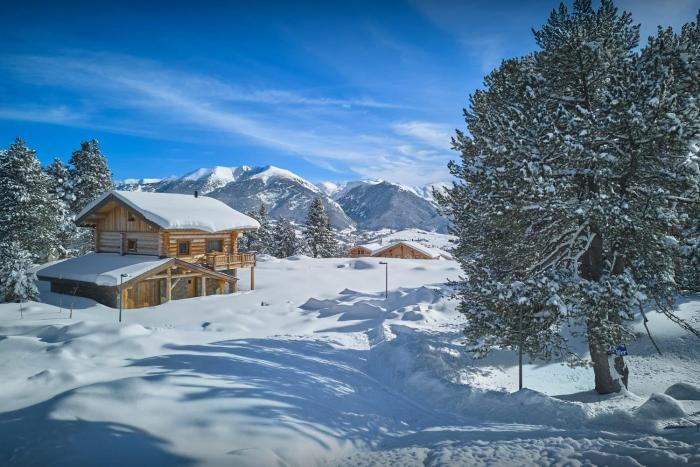 Chalet Escapade - OVO Network