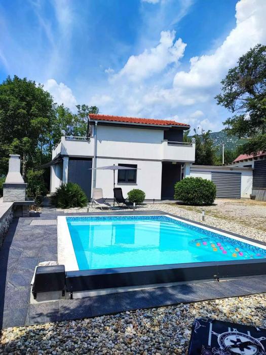 Holiday Home with Pool in Grizane 54912