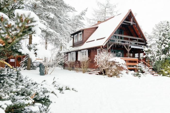 Dom Zielarki z widokiem na jezioro, sauna, balia