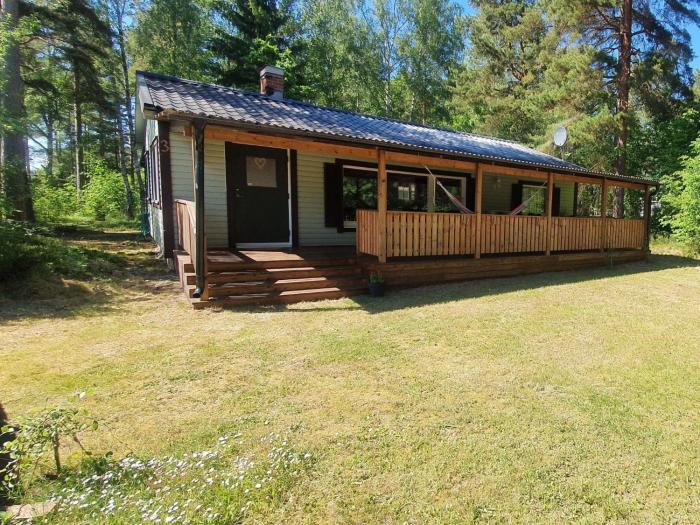 Holiday Home Kleines- strandnahes Ferienhaus in Schweden by Interhome