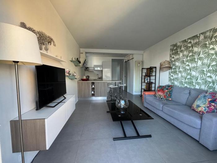 Sea view appartement walking distance old town