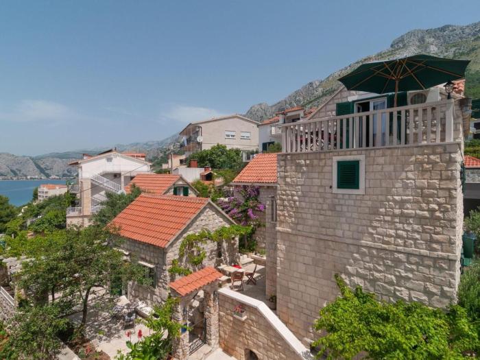Apartment Gemütliche Wohnung in Omiš mit Privatem Balkon by Interhome