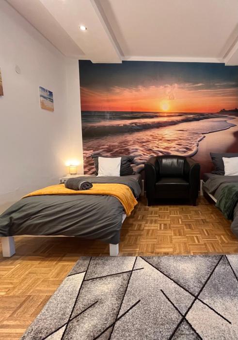 Grosses Apartment Aschaffenburg 4 Schlafzimmer für bis zu 11 Gäste AschaffApartment Mainaschaff