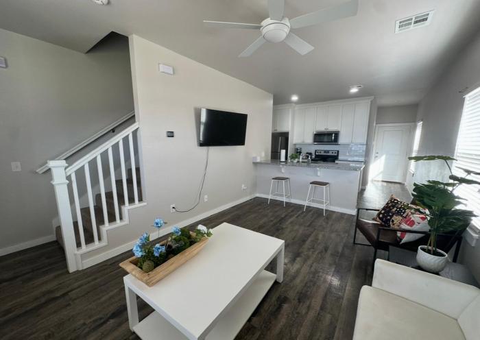 Fully Furnished Private Room