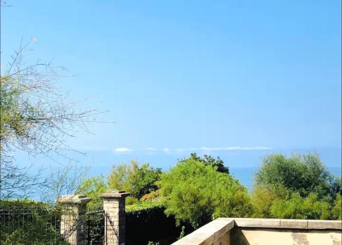 Superbe Arty&Design dominant plage des basques