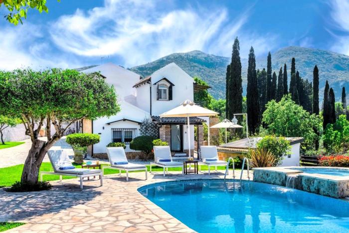 10-Acre Private Pool Villa with Guesthouse - Villa Claire Corfu