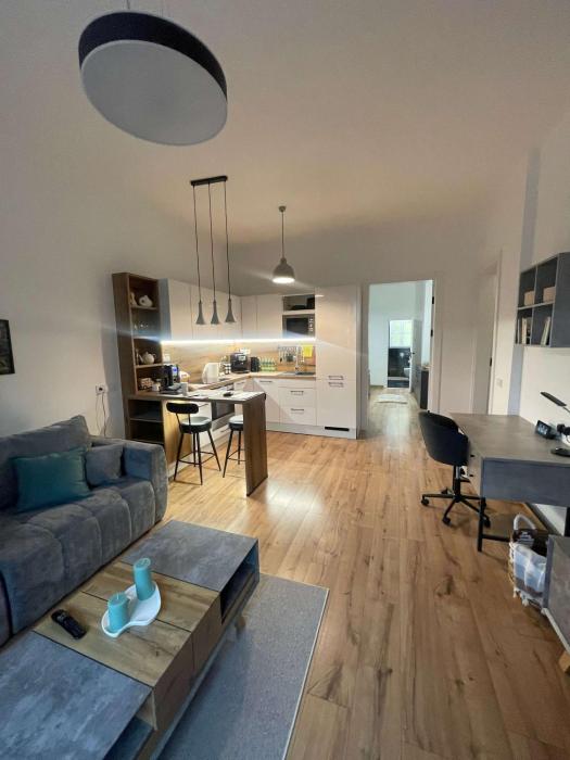 Hamlet Apartment - Perfect Central Stay