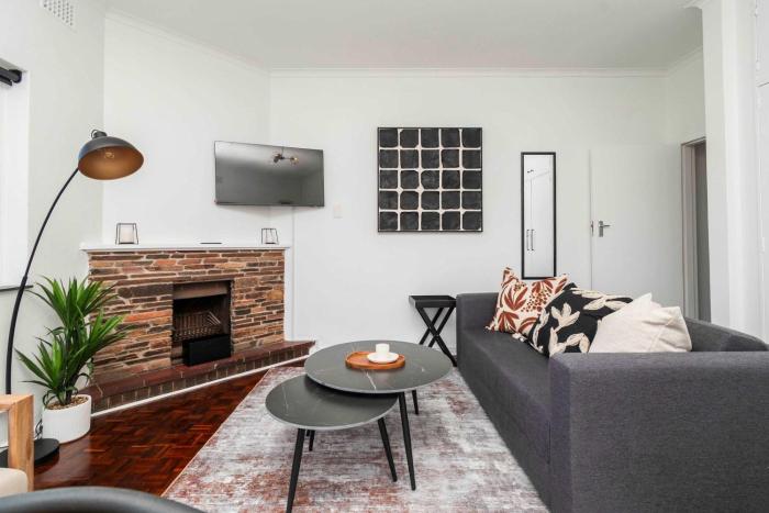 First floor Claremont Studio apartment