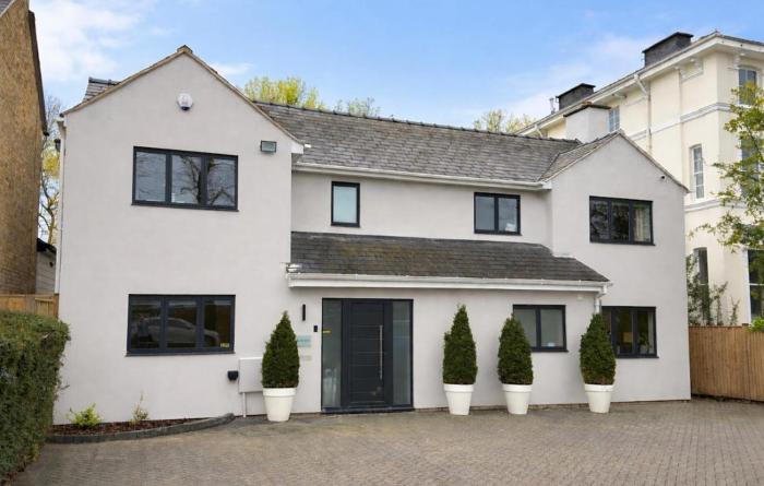 Modern house with great outdoor entertaining space