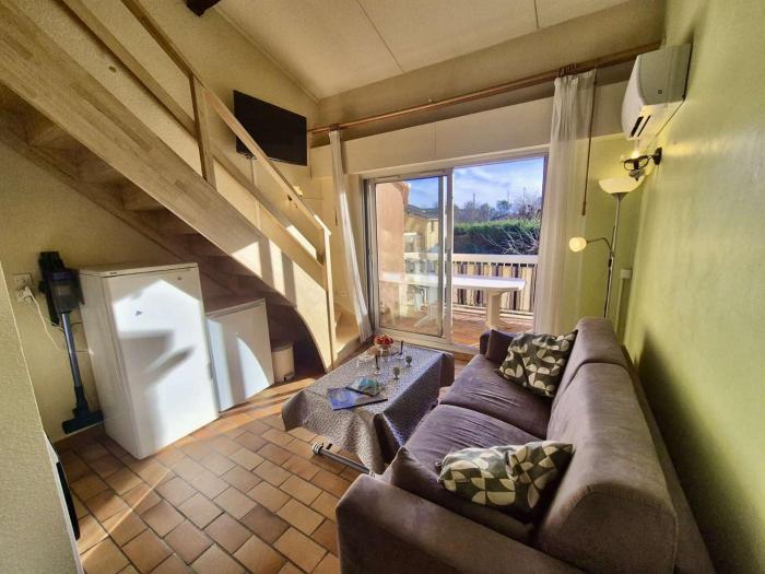 CO030-061 Appart 2 pièces-Mezzanine - 4 personnes - Port Cogolin