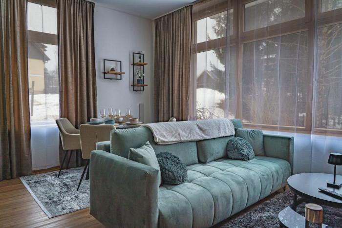 Ferienwohnung mit Stellplatz, ruhig gelegen, nahe Bahnhof, ideal für Wander- & Skiurlaub