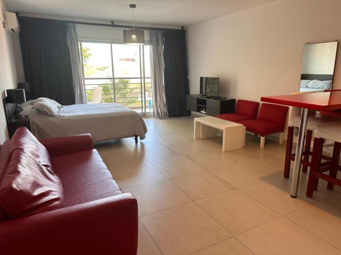 Departamento con pileta y cochera