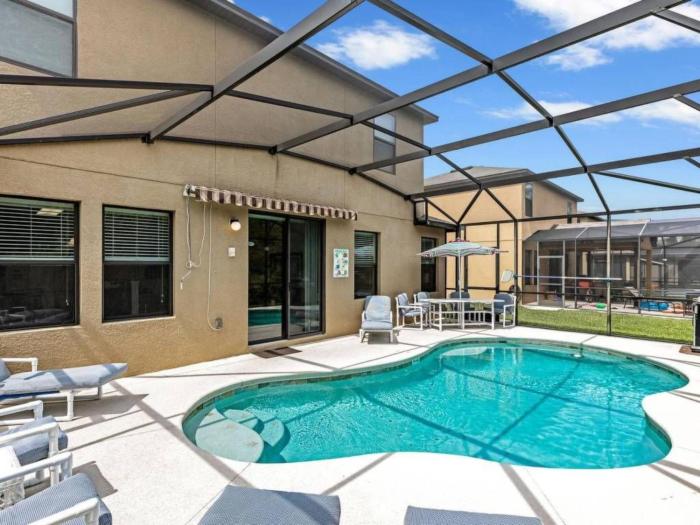 Holiday Home Wunderschönes Ferienhaus in Loughman mit Pool in Südlage und Blick auf das Natu by Interhome
