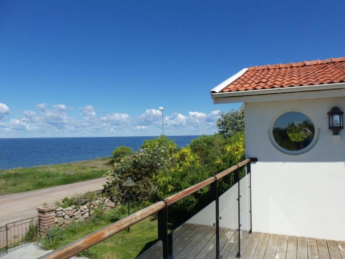 Holiday Home Freistehende Strandvilla mit großem Balkon by Interhome