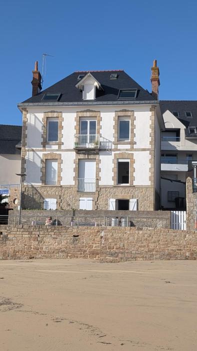 Vue Mer Accès direct à la plage Parking privé