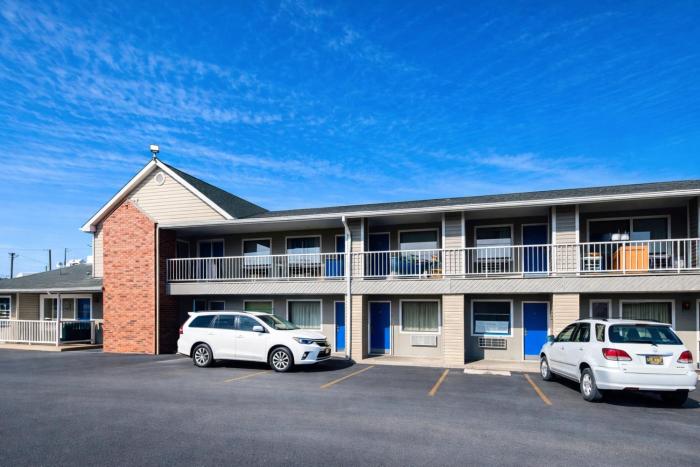 Residential Suites Blue Springs by Hotel O I 70